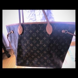 AUTHENTIC Louis Vuitton Neverfull